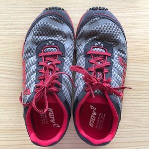 Inov standard fit Road-X-TREME-250 shoe